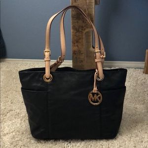 Michael Kors Bags - Michael kors black shoulder bag Michael Kors Bags - Michael kors black shoulder bag